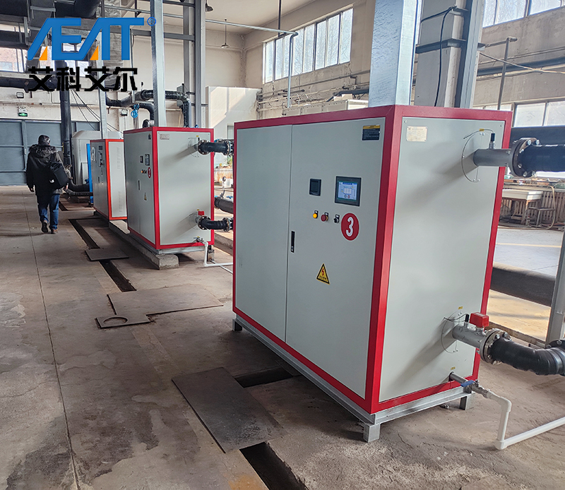 天津某廠3臺500KW電熱水機組