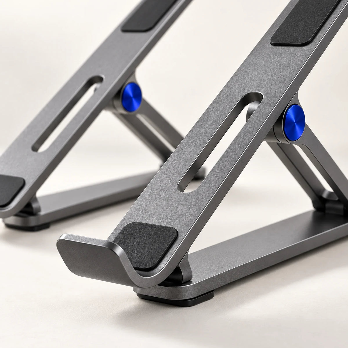 Foldable Aluminum Laptop Stand — material and construction detail